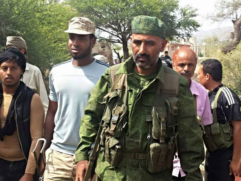 عيدروس الزبيدي في صورة من الأرشيف 