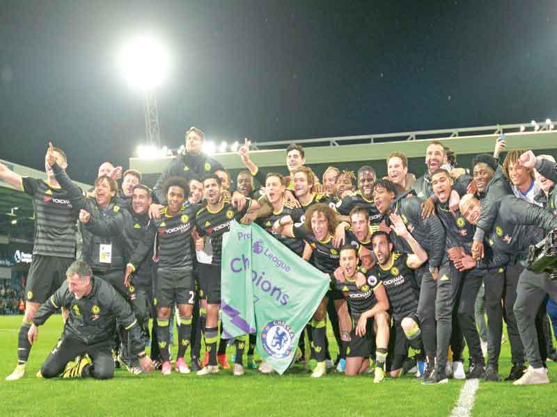 جانب من احتفال تشلسي بعد الفوز بلقب الدوري الإنكليزي الممتاز