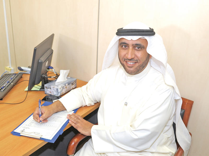 رئيس اللجنة التشريعية في مجلس الأمة النائب محمد الدلال