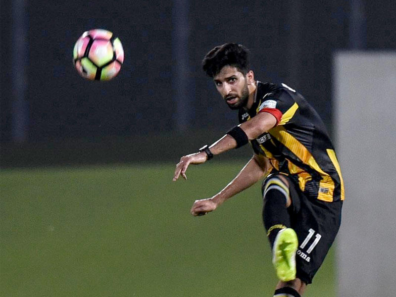  لاعب القادسية السابق والاتحاد السعودي الحالي فهد الأنصاري
