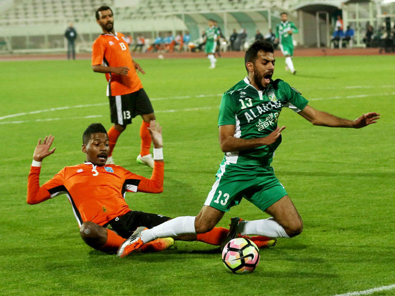 جانب من لقاء سابق بين العربي وكاظمة