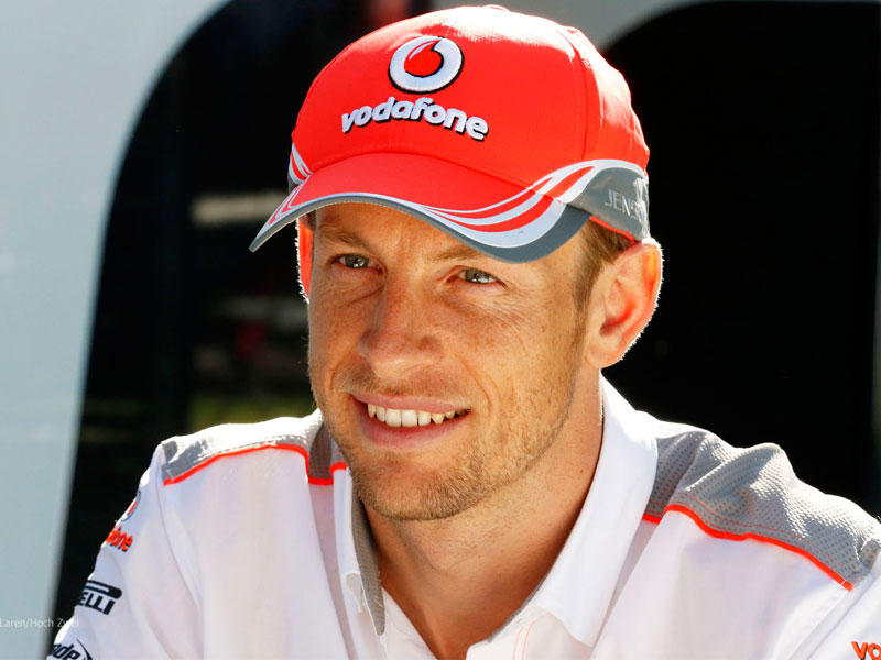 بطل العالم السابق للفورمولا واحد، البريطاني جنسون باتون