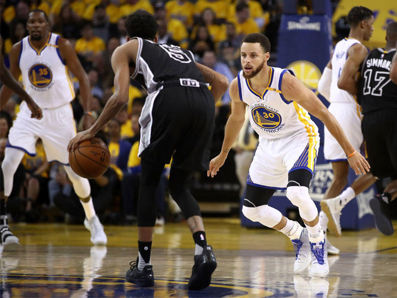 جانب من لقاء غولدن ستايت وسبيرزn