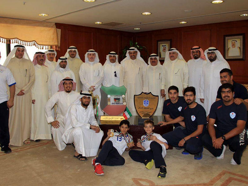 فليطح يتوسط وفد نادي الشباب