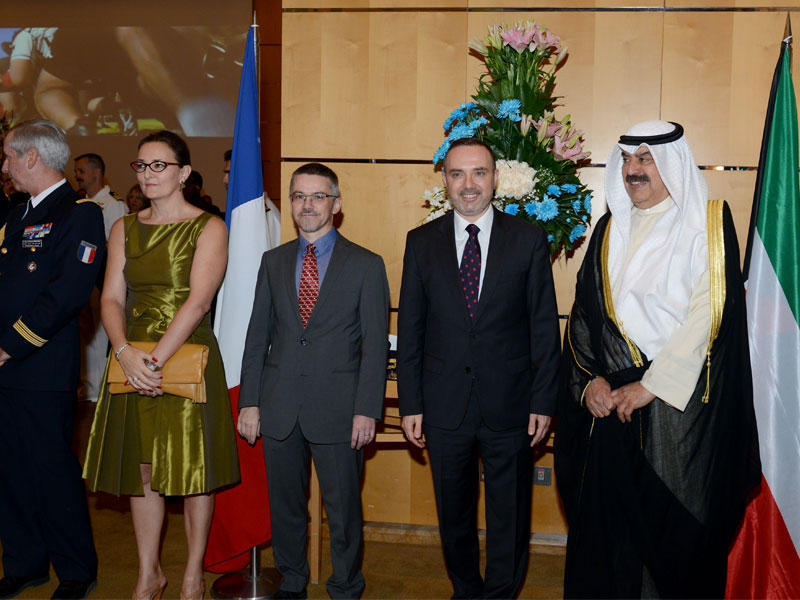  الجارالله خلال مشاركته في حفل السفارة الفرنسية 