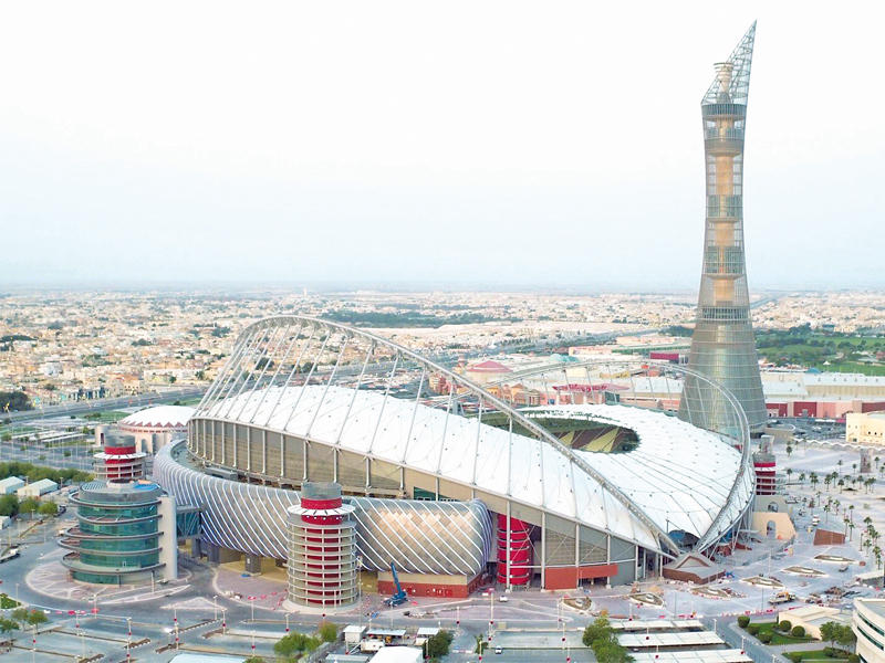 استاد خليفة الدولي