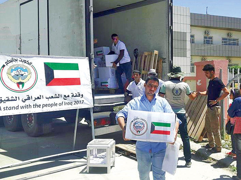 جانب من تقديم المساعدات إلى العراقيين في السليمانيةn