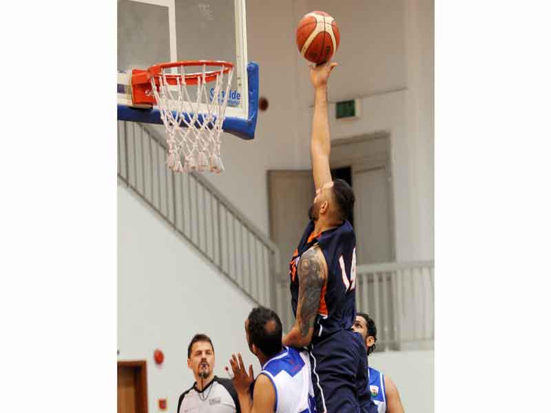 الموسوي في إحدى مباريات الموسم المنقضي