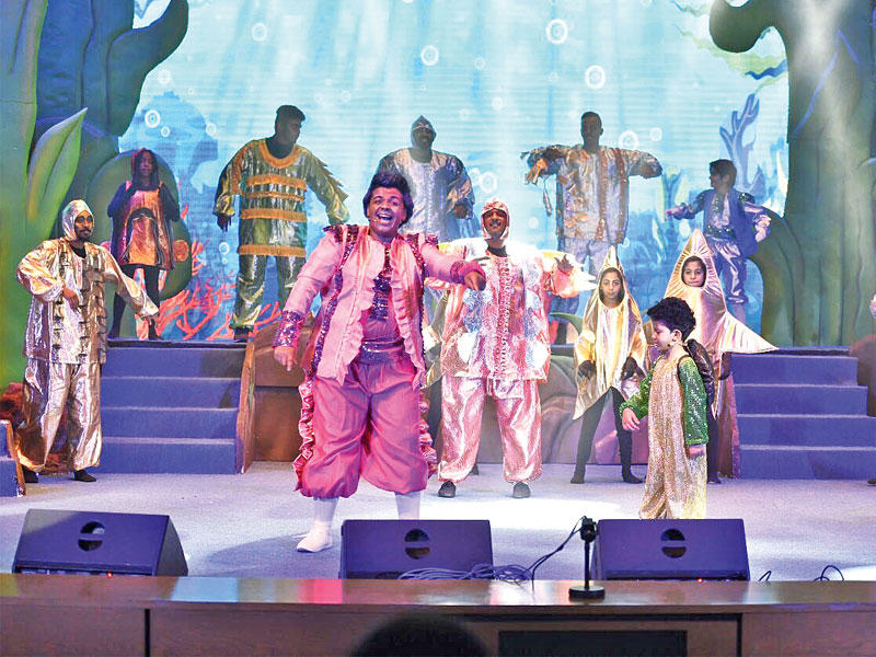 من عرض حفل ختام الدورة الخامسة للمهرجان