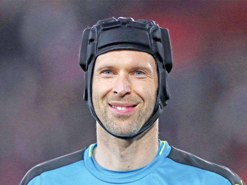  بيتر تشيك حارس أرسنال