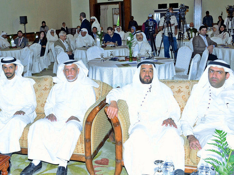 جانب من المشاركين في منتدى التنمية السكنية (تصوير رائد قطينة)