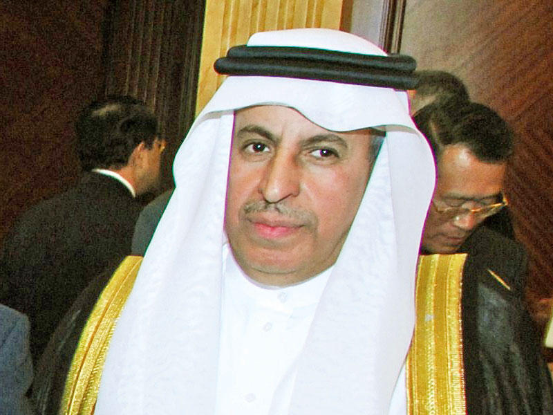 سفير خادم الحرمين الـــشريفــيــــــــــــن لــــــــدى الكــــويــــــــــــــت د. عبدالعزيز الفايز