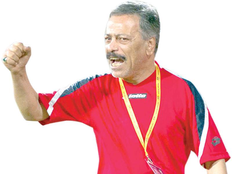 المدير الفني لفريق الكويت لكرة القدم محمد عبدالله