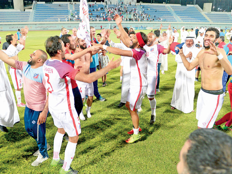 فرحة أبطال الكويت بعد المباراة
