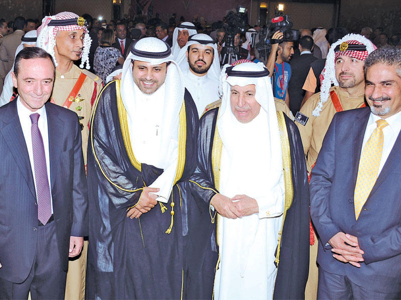 الجبري والفايز والكايد خلال الحفلn