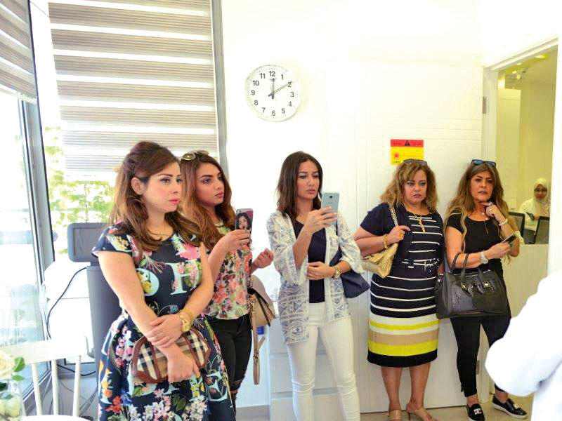 جولة في العيادةn