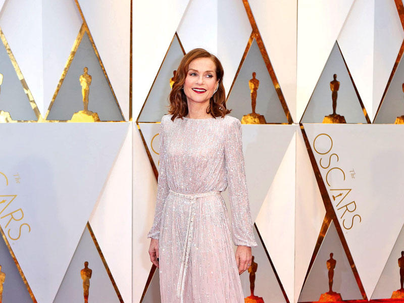 الممثلة الفرنسية إيزابيل هوبير