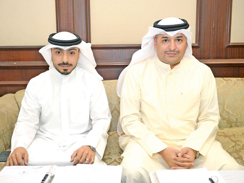 بشار التويجري وخالد العجلان خلال «العمومية»