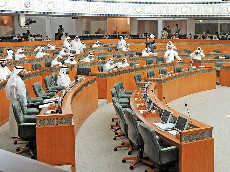 المجلس خلال مناقشة الميزانيات أمس (تصوير عبدالله الخلف)