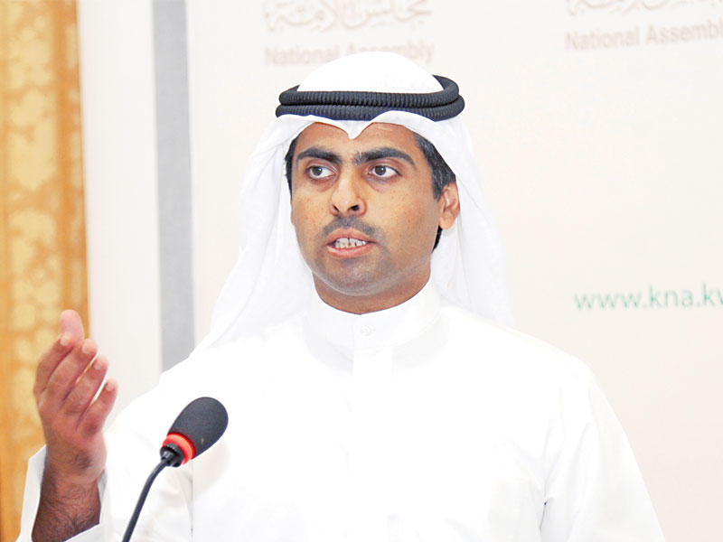 النائب رياض العدساني