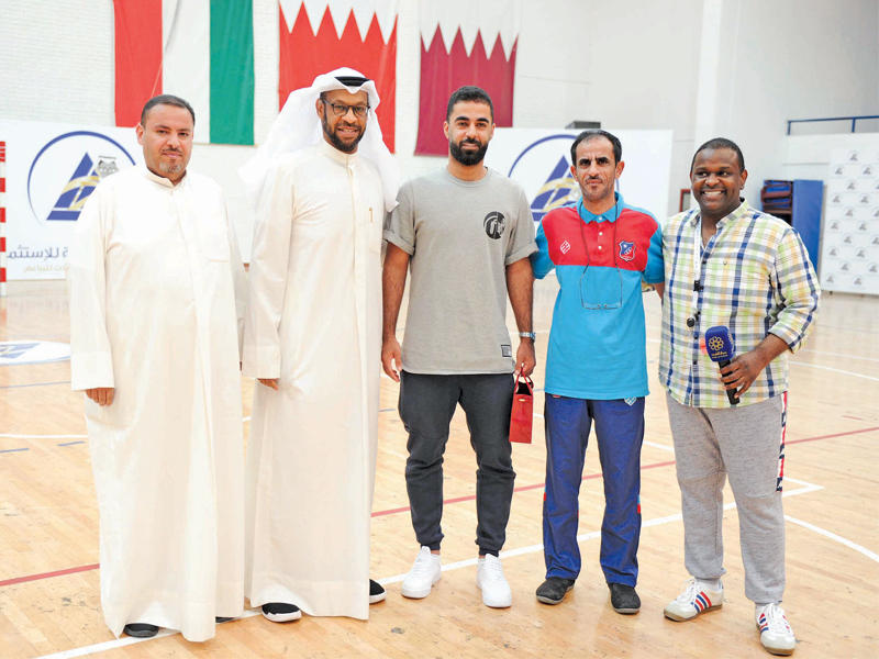 الرشدان مع الشامي وحسين فاضل ورئيسي رابطتي القادسية والكويت