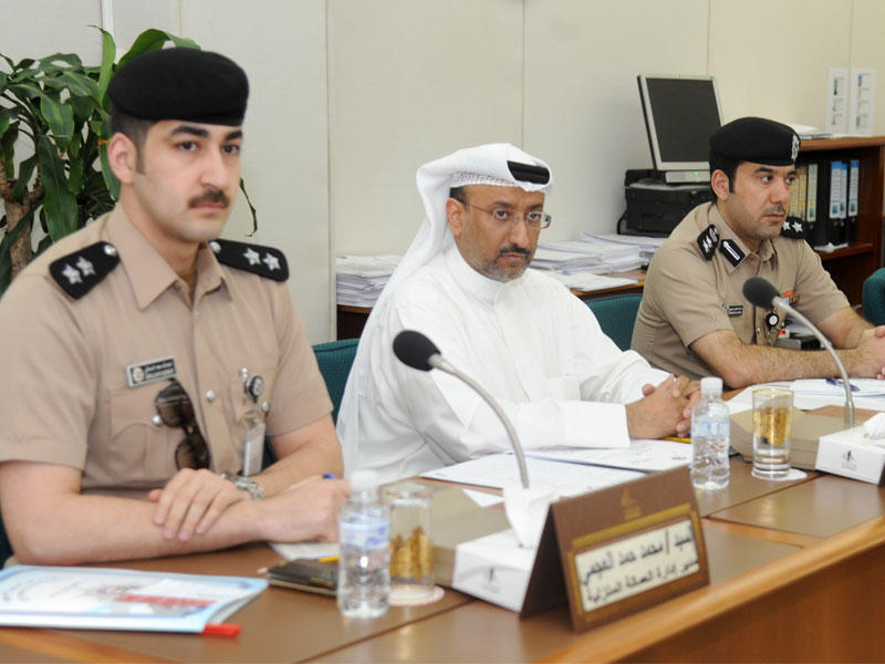 ممثلو «الداخلية» في اجتماع سابق للجنة الصحية