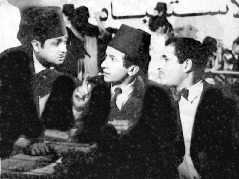 نور الشريف في فيلم «قصر الشوق»n