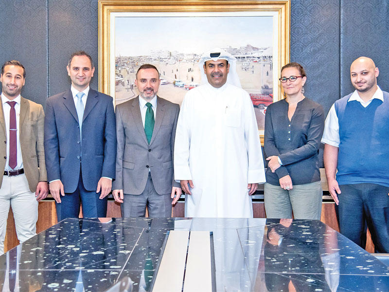 السفير الفرنسي خلال زيارة «تمدين»