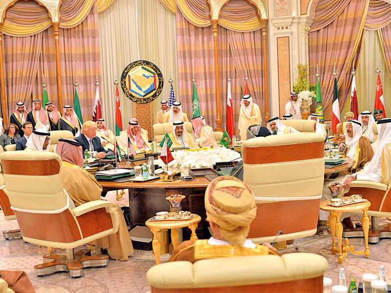 قادة دول مجلس التعاون الخليجي إضافة الى الرئيس الأميركي دونالد ترامب خلال القمة الأميركية الخليجية في الرياض الشهر الماضيn