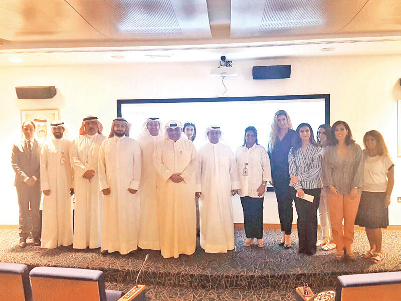 المضف خلال مشاركته تدشين مشروع إدارة التطوير الإداري والتدريب  اليوم 