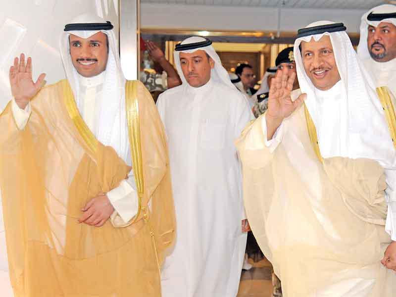 المبارك والغانم بعد فض دور الانعقاد أمس (تصوير عبدالله الخلف)