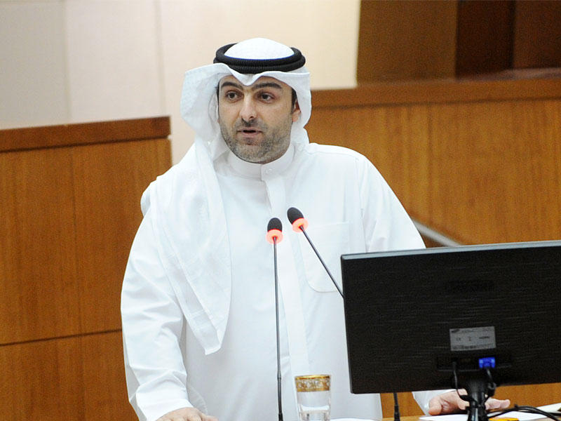 وزير الإسكان وزير الدولة لشؤون الخدمات ياسر ابل