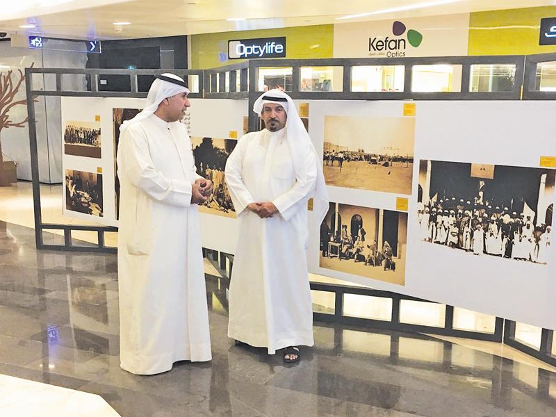 سلطان الدويش في المعرض  