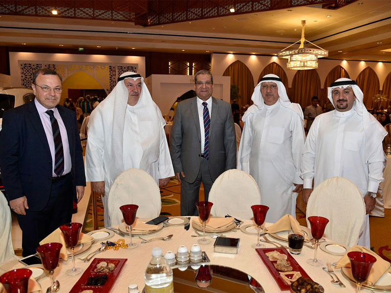 بدر جراق ووليد جراق ود. مجدي النواوي وطالب جراق وأحمد نصر الله.