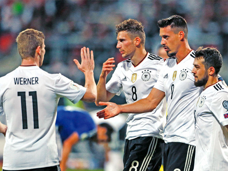 فرحة لاعبي المنتخب الألماني بعد إحراز أحد أهدافهم