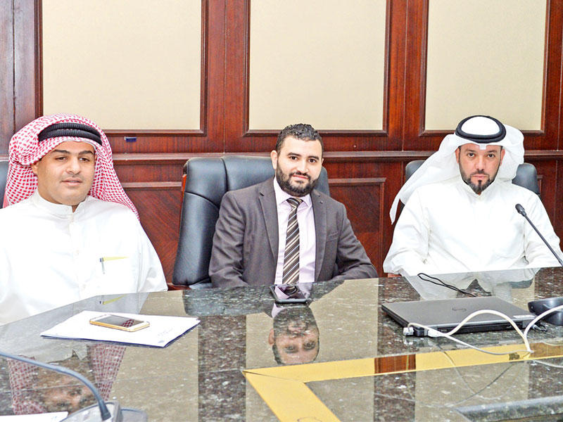 الرشيد مترئساً العمومية (تصوير نوفل إبراهيم) 