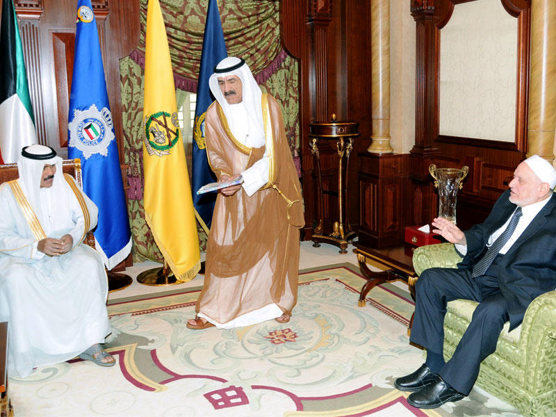 ولي العهد مستقبلا الدكتور أحمد عمر هاشم