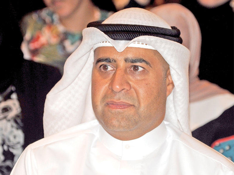  الأمين العام للجامعة د. آدم الملا