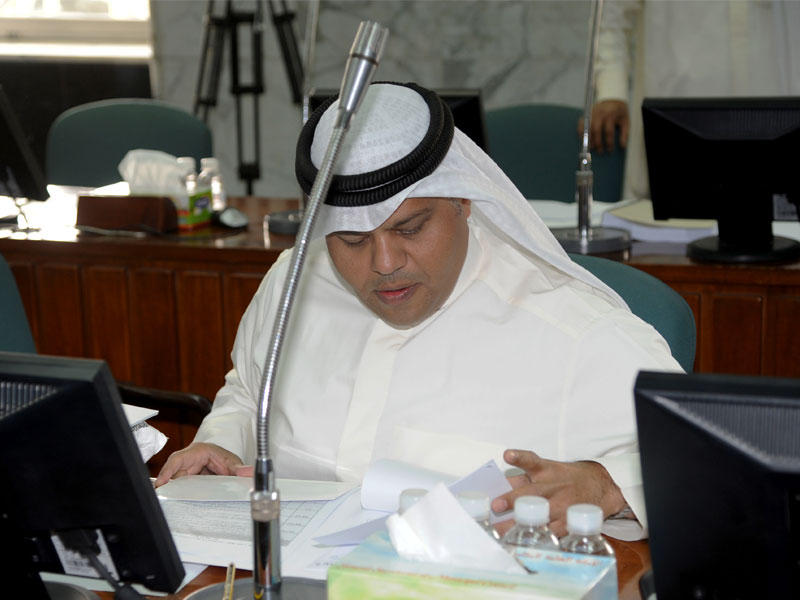  رئيس اللجنة الفنية في المجلس البلدي فهد الصانع 