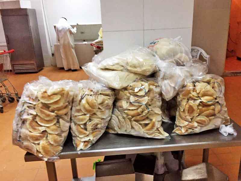 جانب من المأكولات الفاسدة