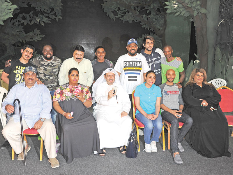 المشاركون في المؤتمر الصحافي الخميس الماضي (تصوير عوض التعمري)