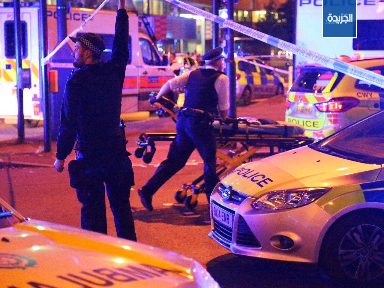 عناصر الشرطة في مكان الحادث بعد اصطدام سيارة مع المشاة في حي فينسبري بارك شمال لندن