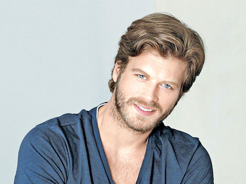 الممثل التركي كيفيانج تاتليتوغ