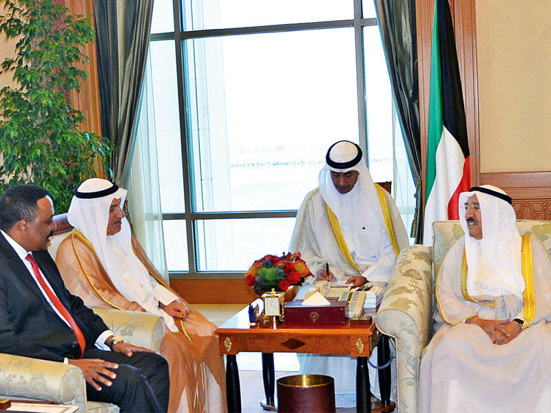 الأمير مستقبلاً وزير خارجية إثيوبيا أمسn