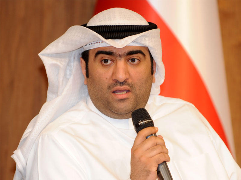 وزير التجارة والصناعة وزير الدولة لشؤون الشباب بالوكالة خالد الروضان