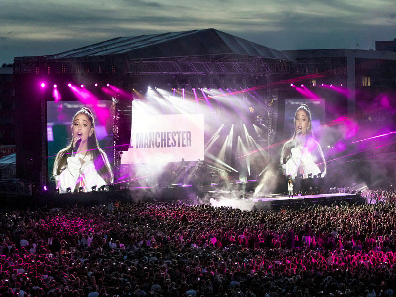  المغنية الأميركية الشابة أريانا جراندي