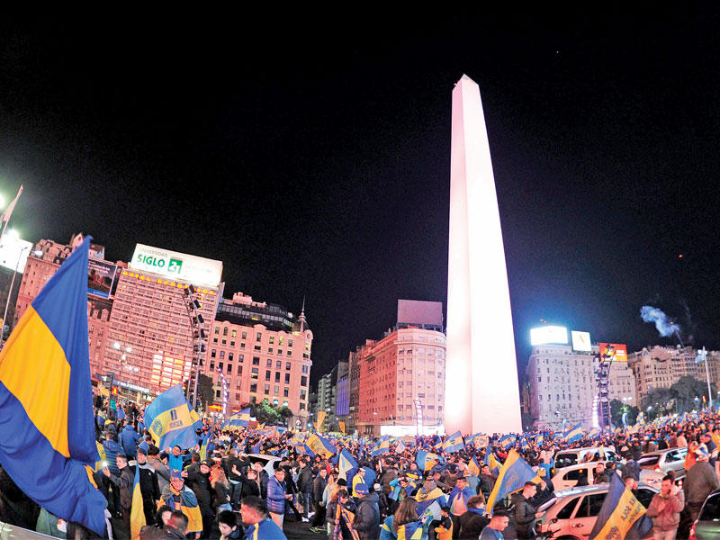 جانب من احتفال جماهير بوكا جونيورز باللقب