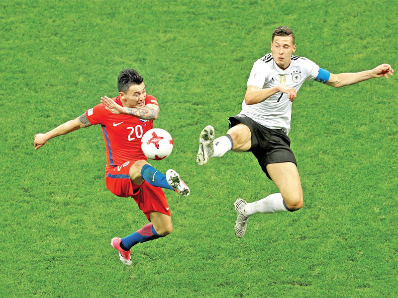 جانب من لقاء ألمانيا وتشيلي