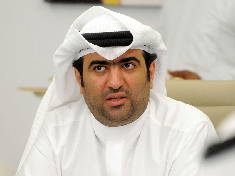  وزير التجارة والصناعة وزير الدولة لشؤون الشباب بالوكالة خالد الروضان