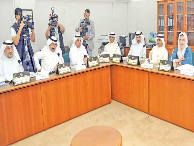 قيادات وزارة الإعلام في اجتماع لجنة حماية الأموال العامة